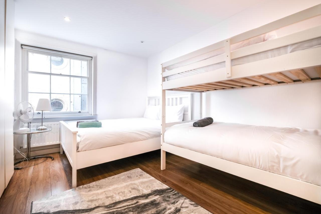 Grandeur 3 Bedroom Flat In London, Mayfair Hy3 Bagian luar foto