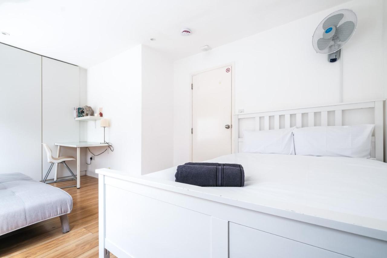 Grandeur 3 Bedroom Flat In London, Mayfair Hy3 Bagian luar foto