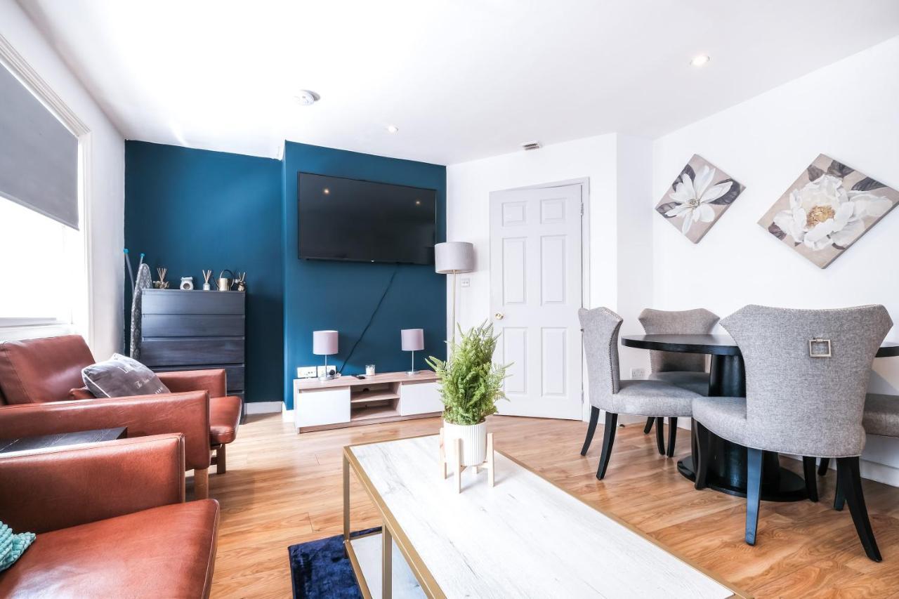 Grandeur 3 Bedroom Flat In London, Mayfair Hy3 Bagian luar foto